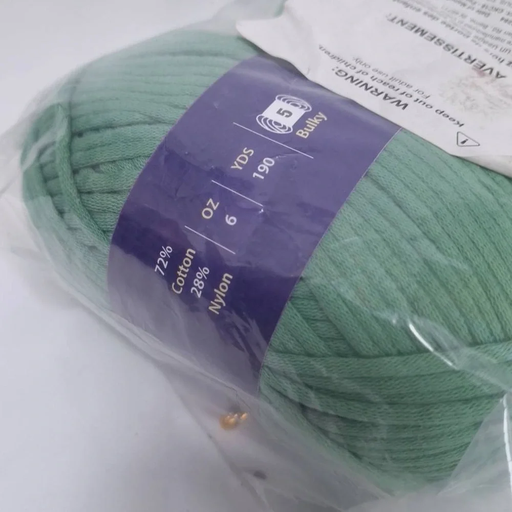 Annie's Crochet Pet Mat Kit‎ Caring Crochet Club Bulky Cotton Nylon Green 6oz
